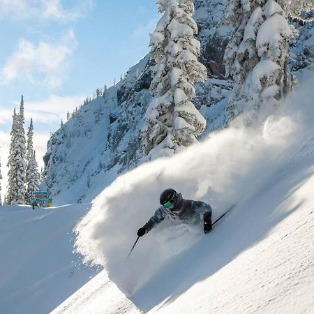 Ski-In Chalet: Private Hot Tub, Bonus Bunk House Fernie Exterior foto