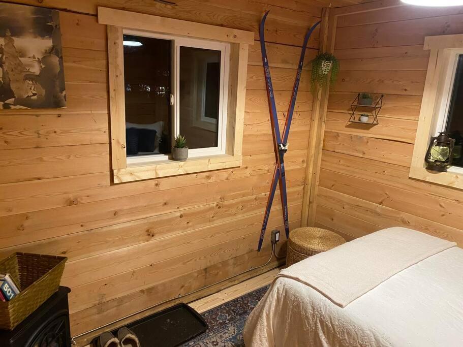 Ski-In Chalet: Private Hot Tub, Bonus Bunk House Fernie Exterior foto