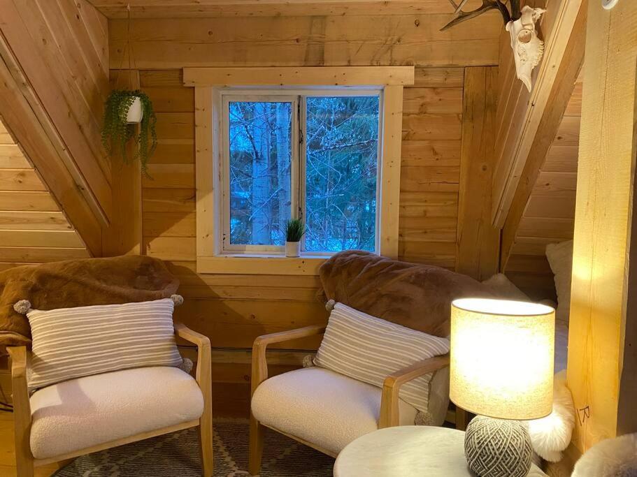 Ski-In Chalet: Private Hot Tub, Bonus Bunk House Fernie Exterior foto